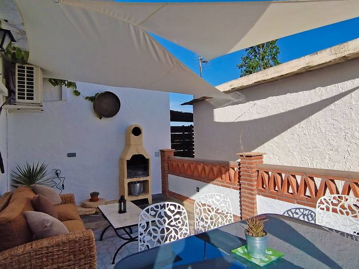 Chalet para 8 personas, con Balcón y Terraza además de Jardín y Piscina en Alpujarras - 3