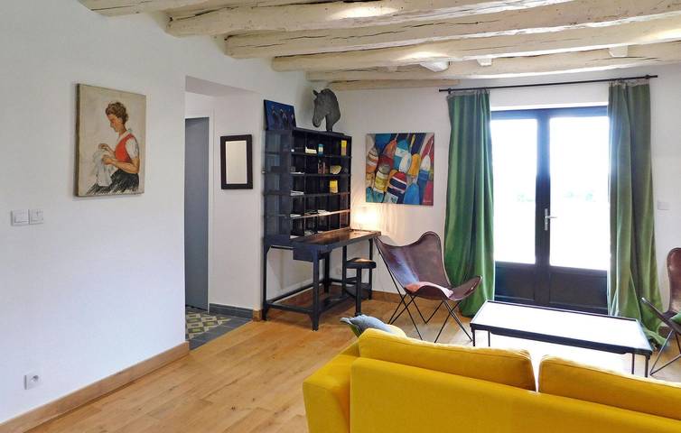 Location de vacances pour 6 personnes, avec terrasse et piscine, animaux acceptés à Bars