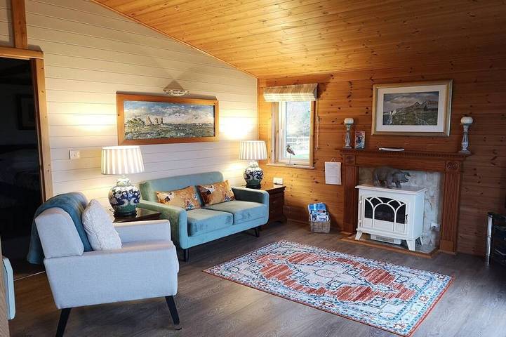 Cottage for 2 people, with balcony and hot tub as well as sauna in Kent