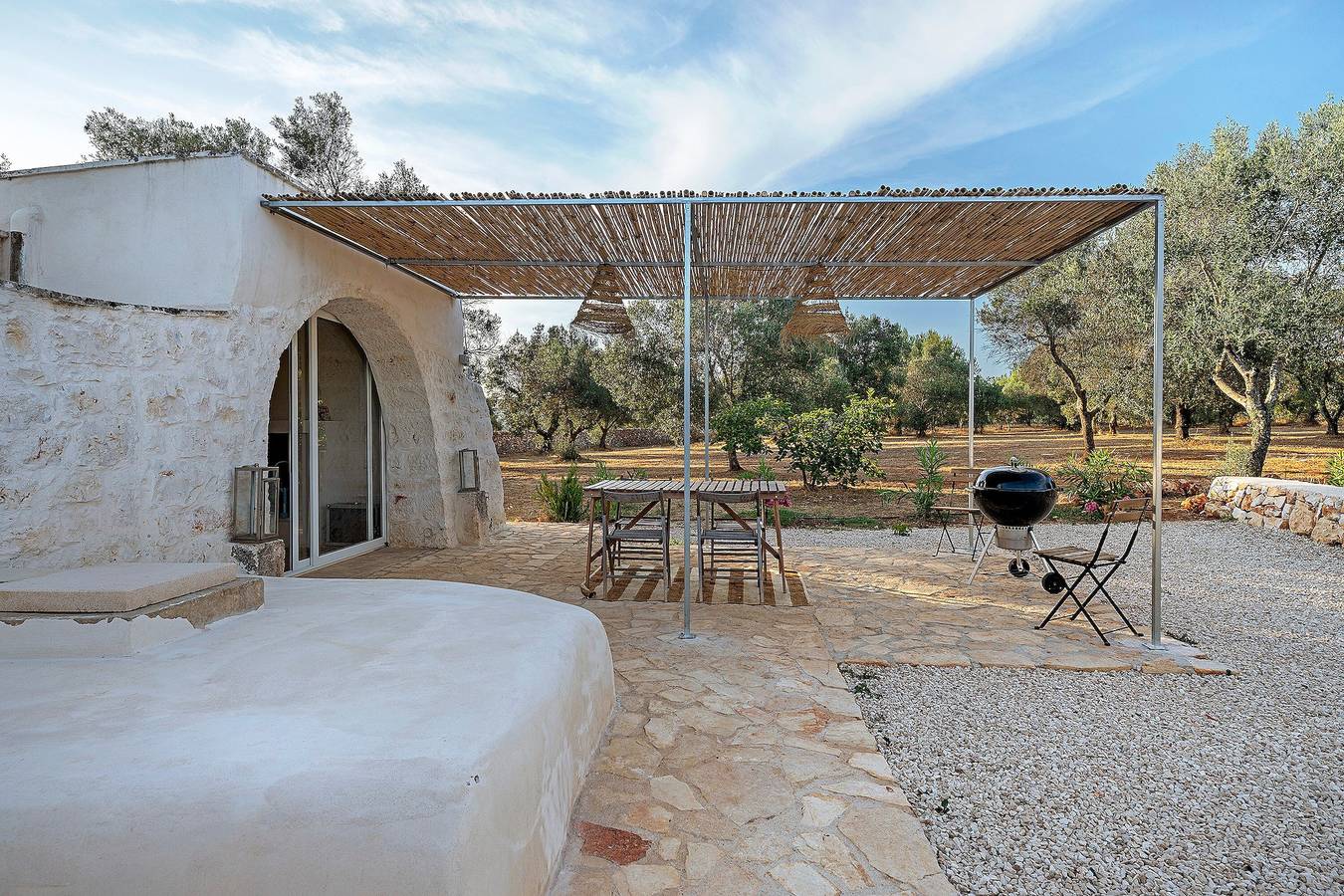 Antico Trullo con Piscina Privata – Totale Esclusività nella Valle d'Itria, Puglia in Ostuni, Salento