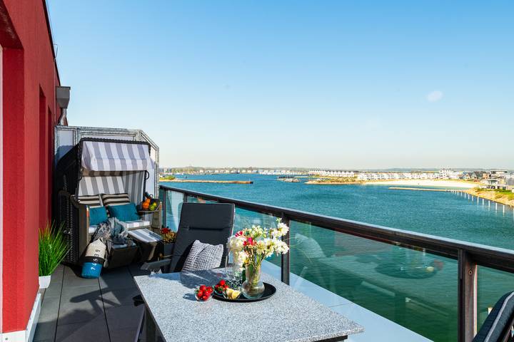 Ferienwohnung für 4 Personen, mit Ausblick und Balkon sowie Sauna - 1