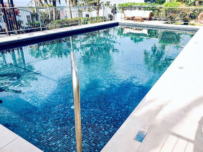 Ferienwohnung für 2 Personen, mit Pool und Garten in Playa del Águila