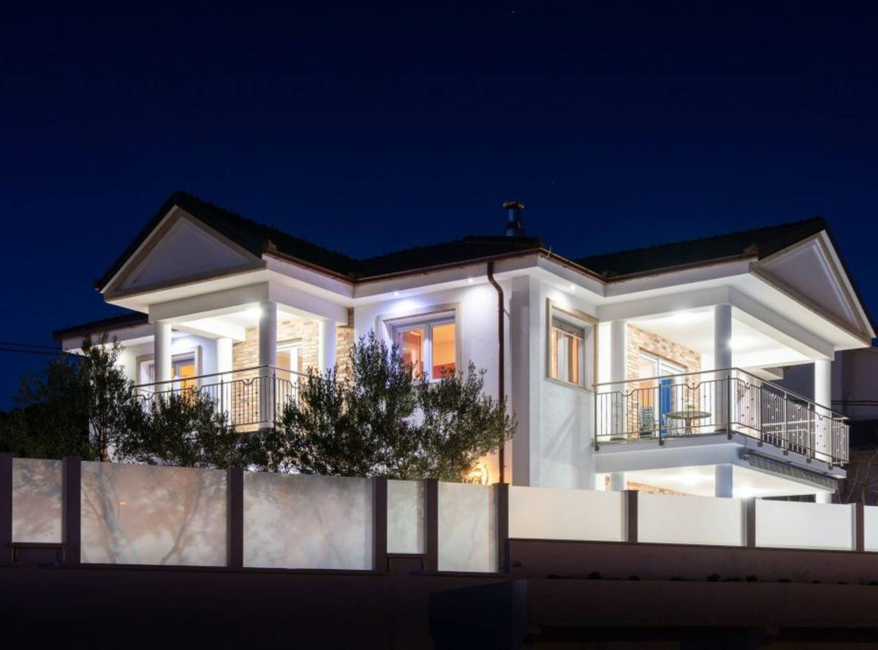 Ganze Wohnung, One-Bedroom Apartment with Balcony and Sea View -Relax in Pomena, Mljet