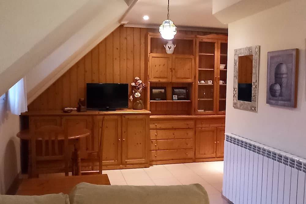 Entire apartment, Apartamento 1 Dormitorio Ainsa in Aínsa, Spanish Pyrenees