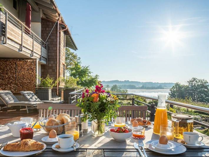 Ferienhaus für 4 Personen, mit Terrasse und Seeblick - 1