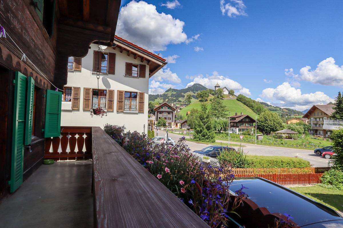 Appartement de vacances entier, Chalet Nostalgie - 2 chambres à coucher, 80m², 5 personnes in Château-d' Œx, Alpes Vaudoises