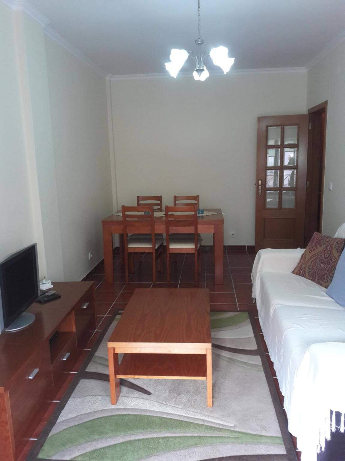 Apartamento entero, Apartamento 'Estrela Do Mar' con terraza y Wi-Fi in Consolação, Peniche