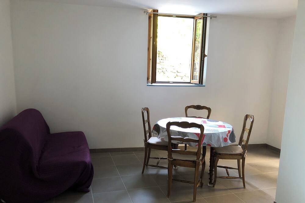 Appartement entier, Près du Parc de Verdure in Chomérac, Privas (arrondissement)