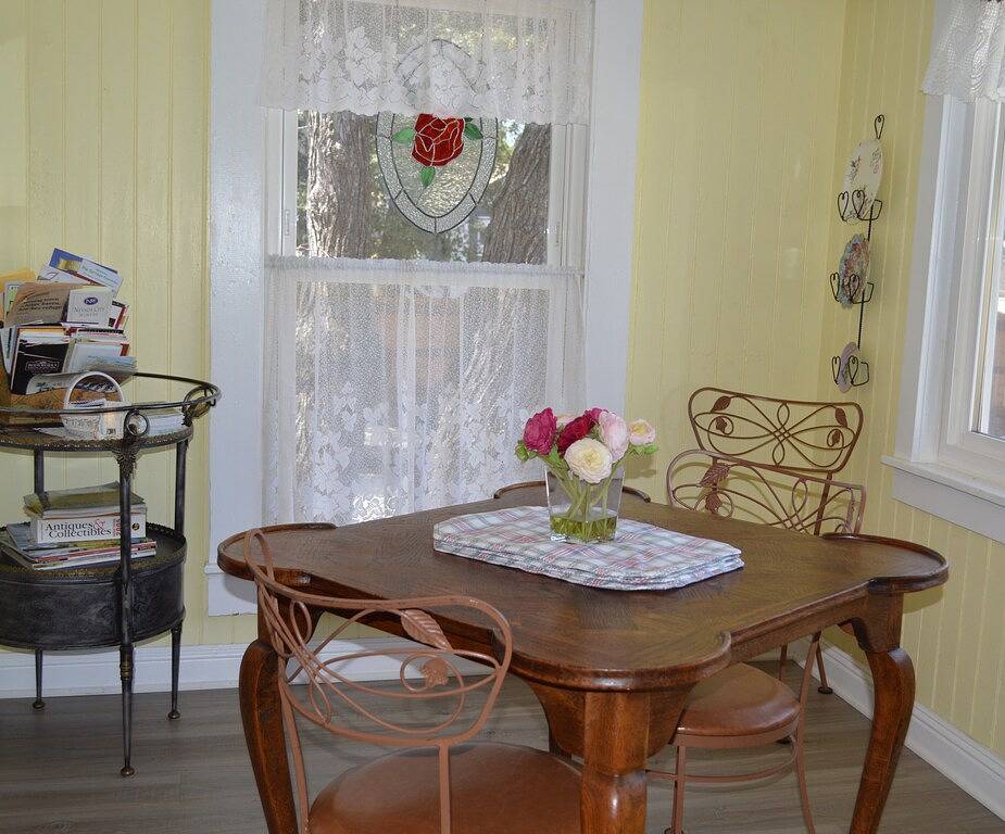 Eine viktorianische Rose, Downtown, Whirlpool, Paare, Familien und Gruppen willkommen! in Grass Valley, Nevada County