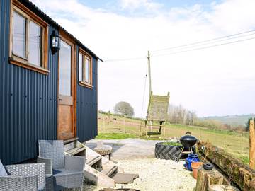 Cottage for 2 People in Powys, Mid-Wales, Photo 1