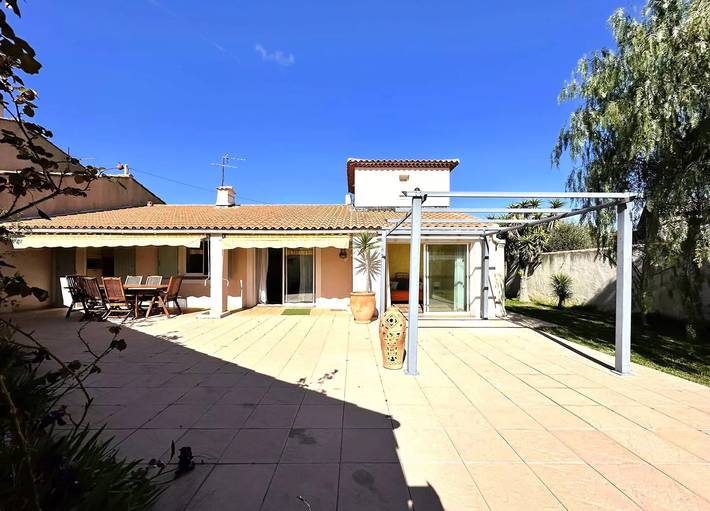 Villa pour 7 personnes, avec piscine et jardin, animaux acceptés à Hyeres - 4