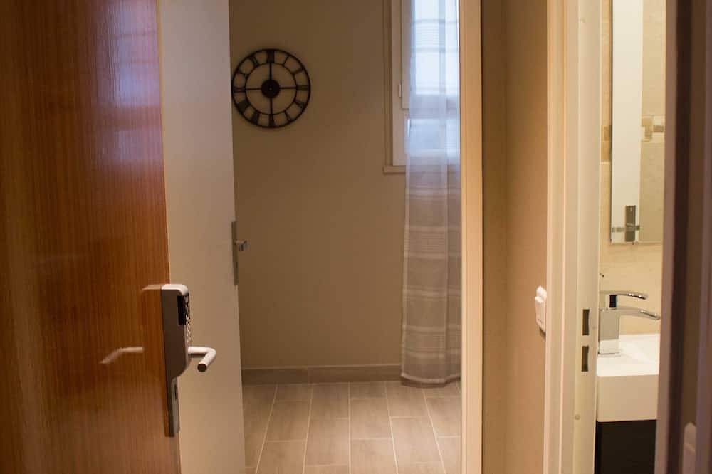 Ganze Wohnung, Fontainebleau Stadtzentrum 10 Minuten von Chateau in Fontainebleau, Seine-et-Marne