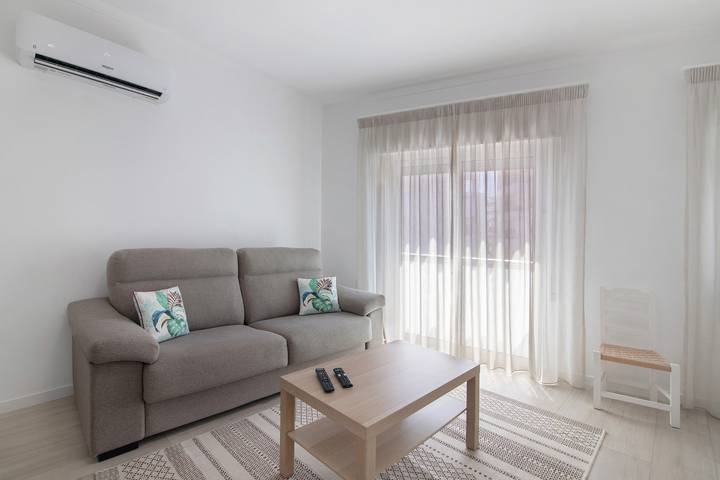 Gîte pour 6 personnes, avec balcon à Quarteira - 3