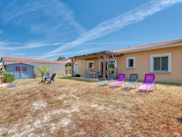 Location de vacances pour 7 personnes, avec jardin et terrasse, animaux acceptés à Vendays-Montalivet - 2