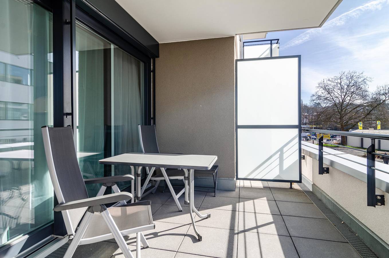 Ganze Wohnung, Moderne Ferienwohnung "Alex" mit Wlan und Balkon in Überlingen, Region Bodensee-Oberschwaben