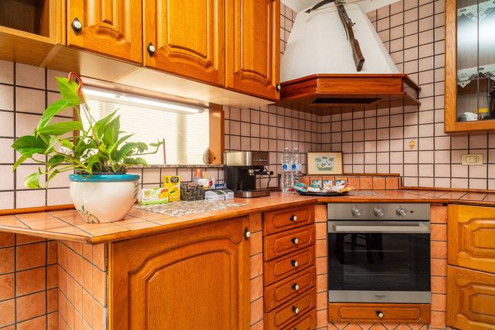 Entire apartment, Apartment 'La Casa Vacanza Di Jano' with Mountain View and Balcony in Francavilla di Sicilia, Messina Province