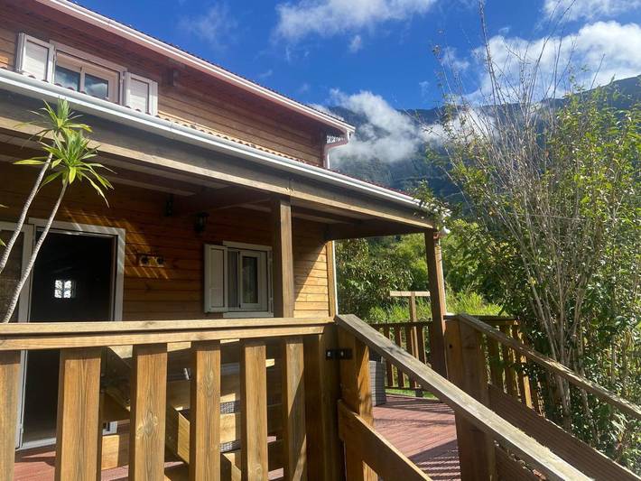 Appartement de vacances pour 2 personnes, avec jardin ainsi que terrasse et vue
