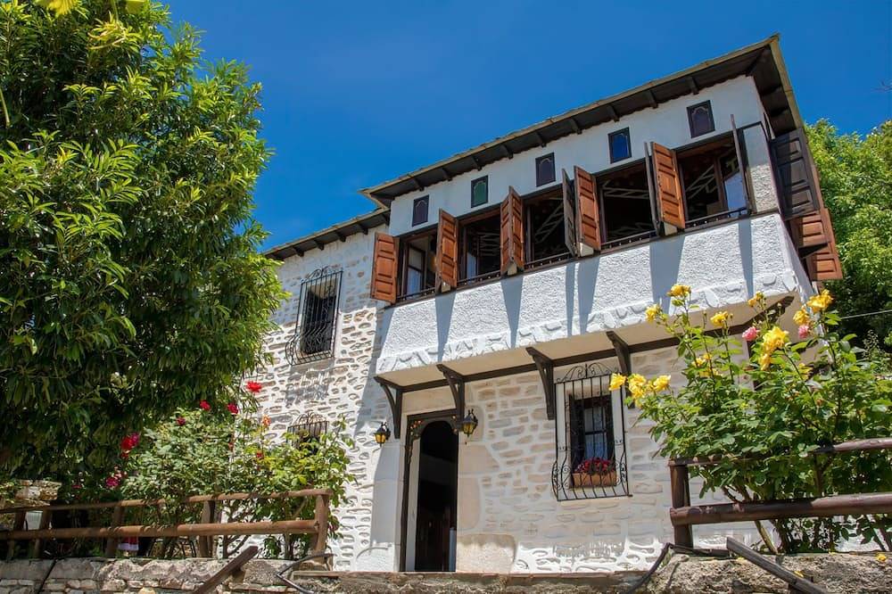 Archontiko Merylins Pinakates Pelion in Pinakates, Pilion