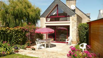 Location de vacances pour 4 personnes, avec jardin et terrasse dans Plage De Kervenni Plouguerneau