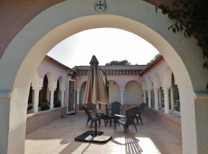 Maison d’hôte pour 3 personnes, avec piscine ainsi que jardin et terrasse à Bonifacio - 2