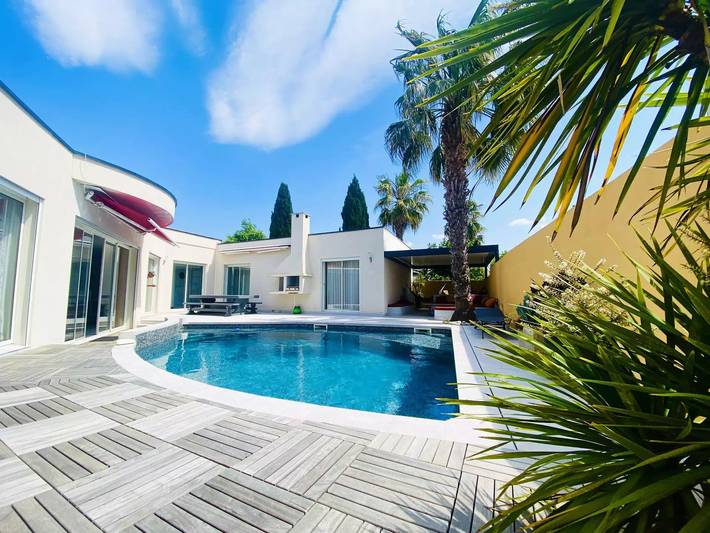 Villa pour 6 personnes, avec balcon ainsi que jardin et piscine à La Grande-Motte