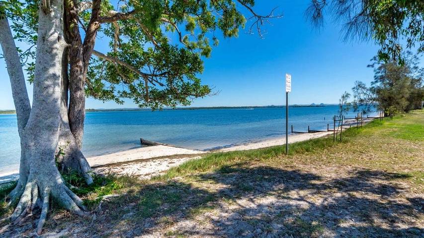 Holiday home for 10 people in Brisbane