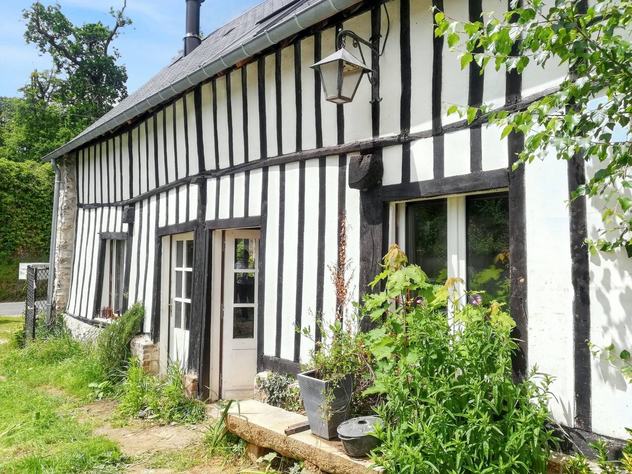 Maison rustique charmante à Sassetot-le-Mauconduit, jardin. in Sassetot-le-Mauconduit, Région du Havre