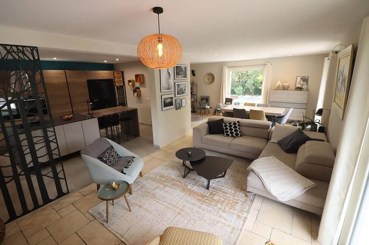 Villa Cezari: air conditioning, pool, spa, massages, movie theater, billiards in Saint-Cézaire-sur-Siagne, Mittelmeerküste (Frankreich)