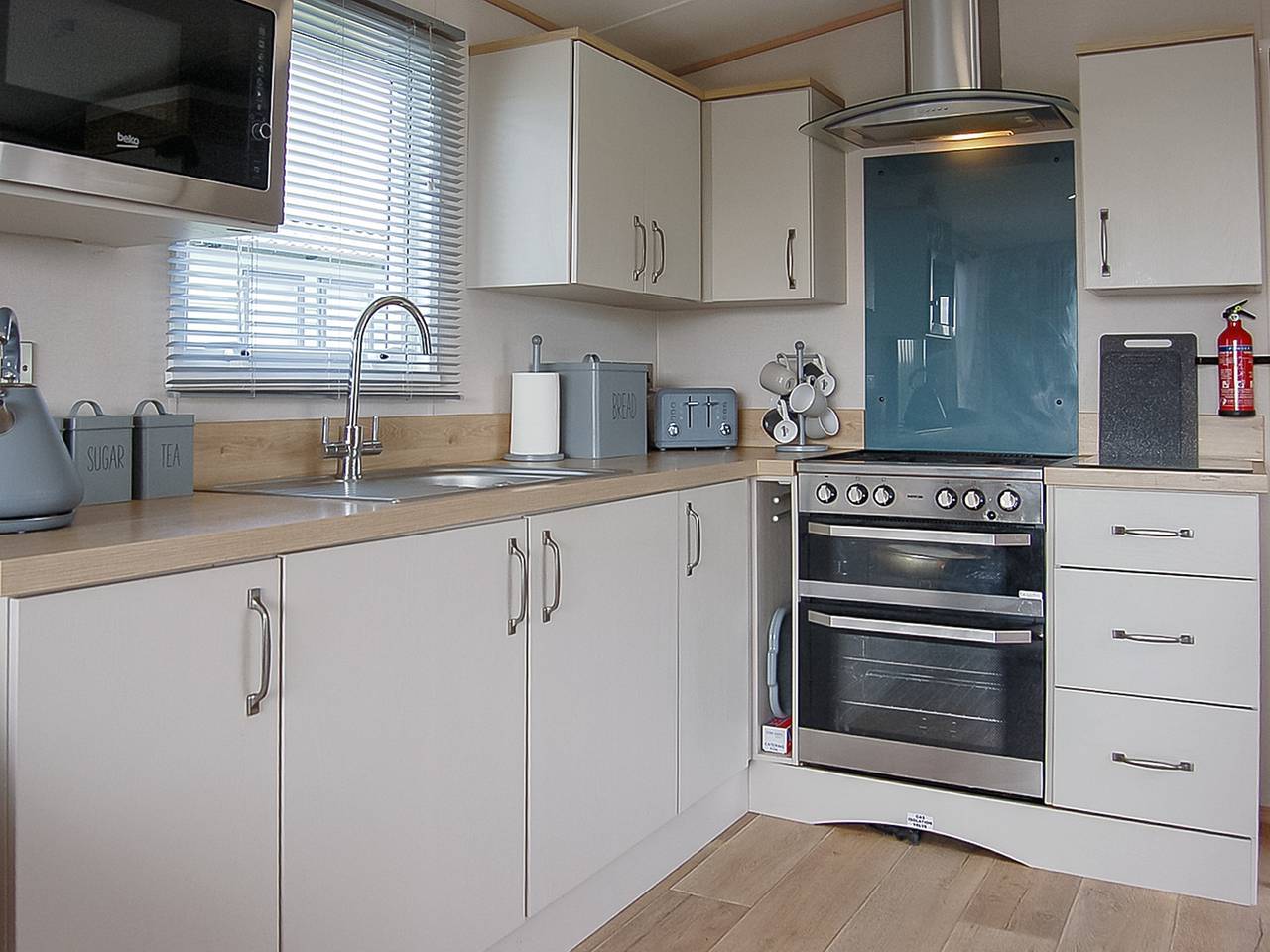Entire apartment, Premier Caravan 10 in Tywyn, Snowdonia