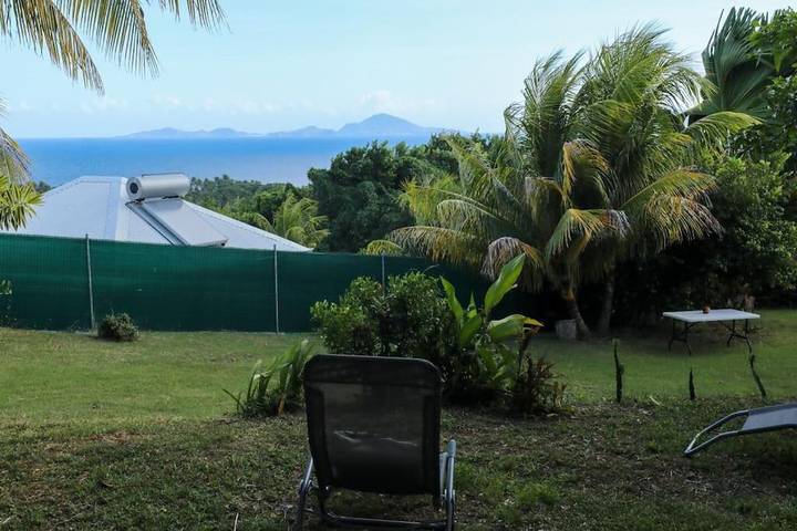 Apartamento de vacaciones para 6 personas, con jardín y vistas - 1