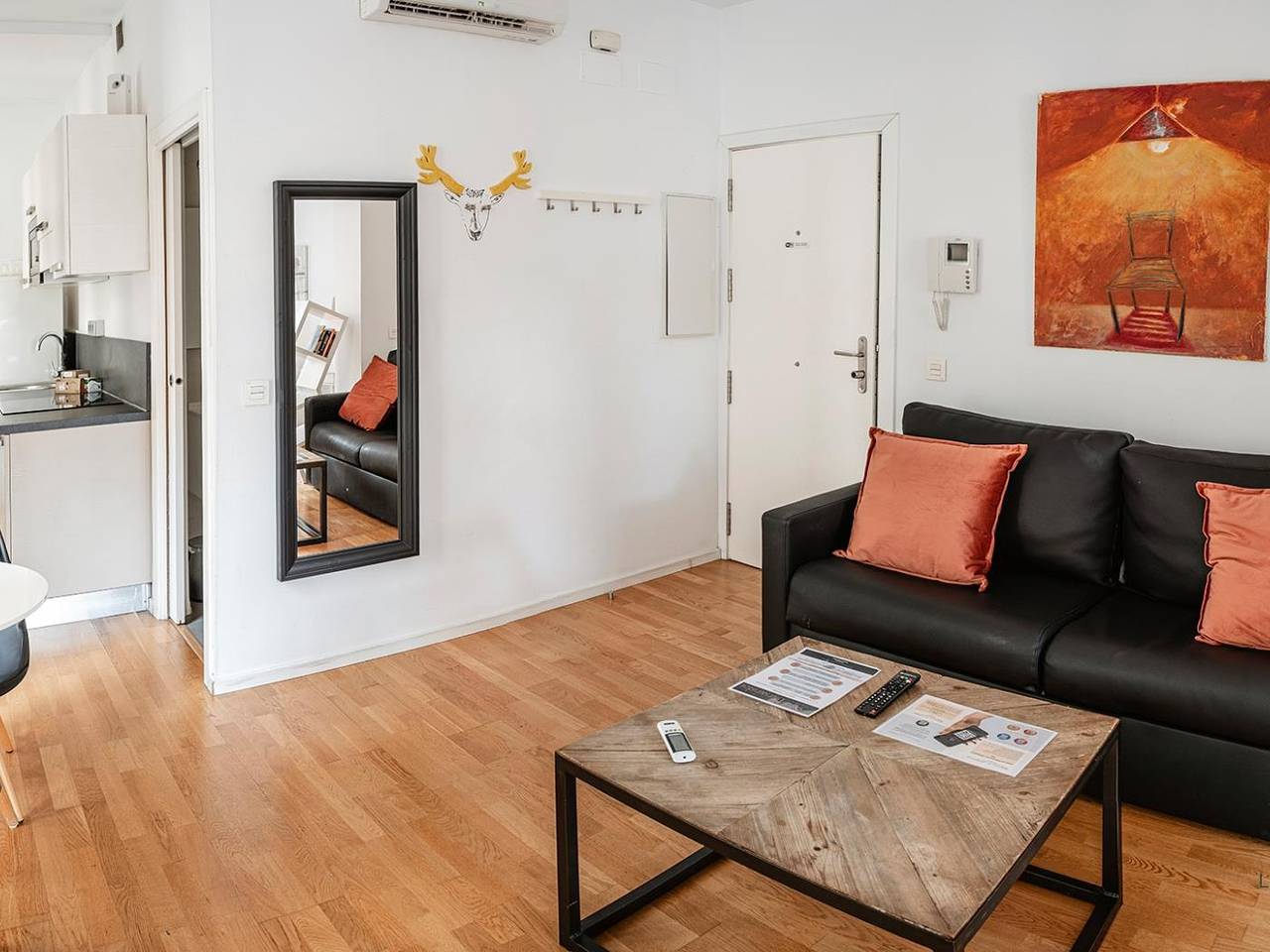 Entire studio, Living4malaga City Center Calderon 2301 Studio in Malaga Centro Historico, Malaga