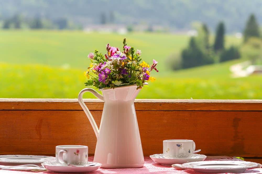 Ganze Wohnung, Ferienwohnung Morgensunn für 4 Personen, 2 Schlafzimmer, Balkon, 49 qm in Inzell, Bayerische Alpen