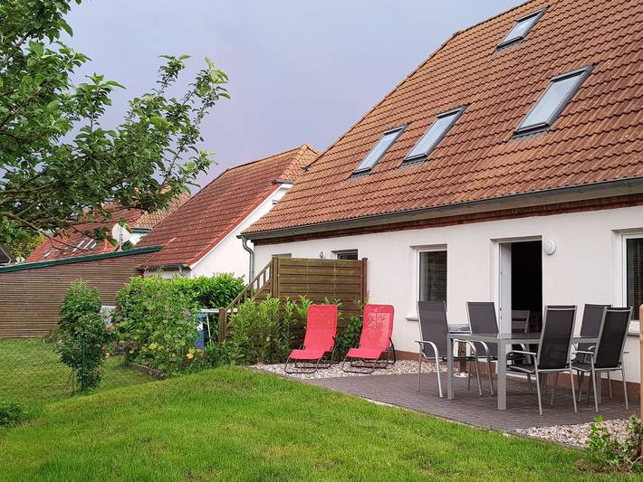 Ferienwohnung für 5 Personen, mit Terrasse und Garten in Kaltenhof