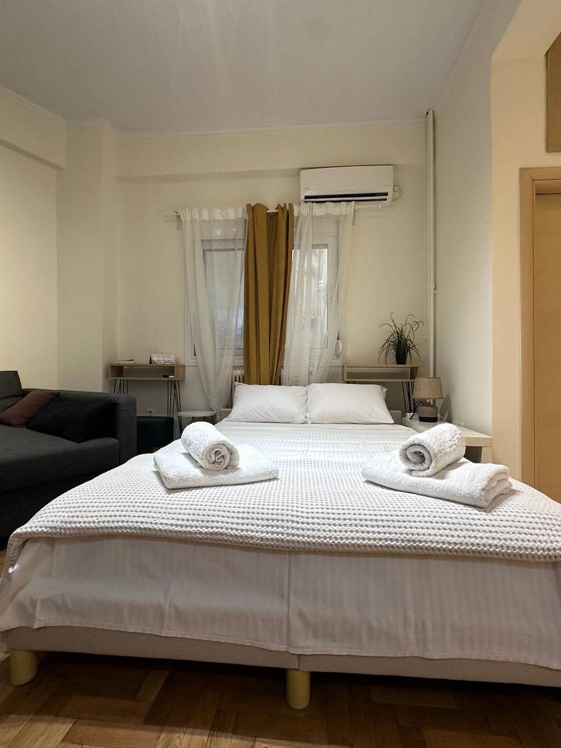 Ganze Wohnung, Ferienwohnung für 2 Personen in Zentral-Athen, Athen