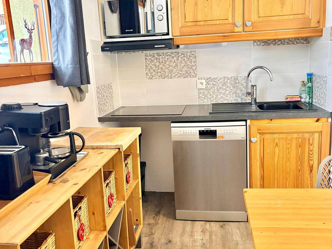 Ganze Wohnung, **Modane: Schönes renoviertes Apartment für 6 Pers. mit Terrasse, Ski-In/Ski-Out, Wlan** in Valfréjus, Modane