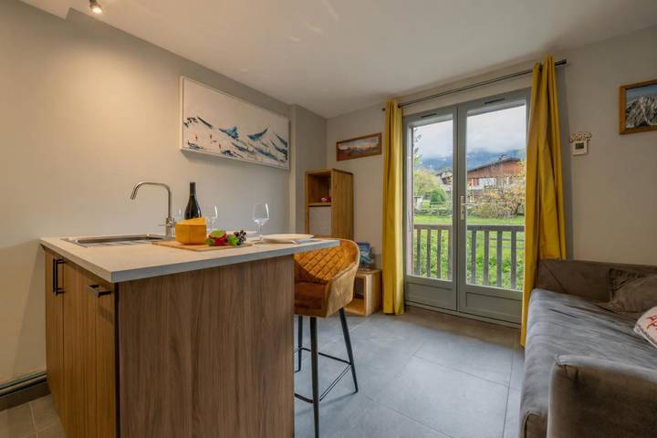 Chalet pour 3 personnes, avec balcon, adapté aux familles à Les Houches