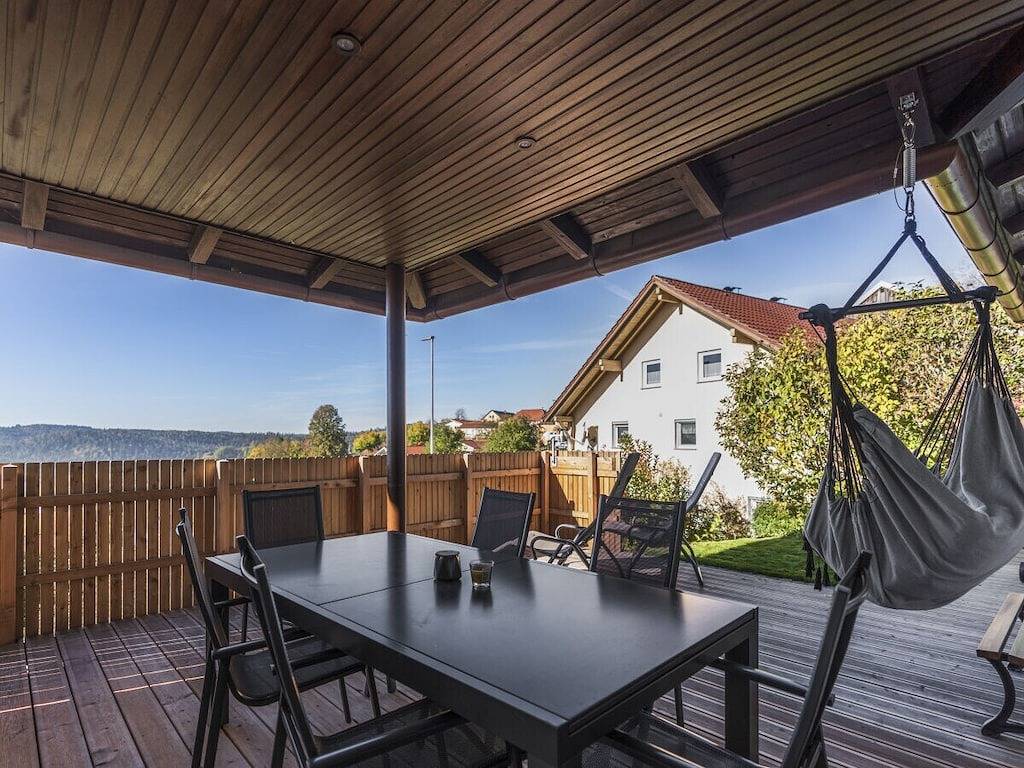 Ferienhaus in Grafenau mit Schwimmbecken in Haus im Wald, Grafenau