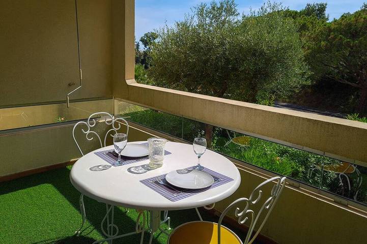 Location de vacances pour 4 personnes dans Boulouris