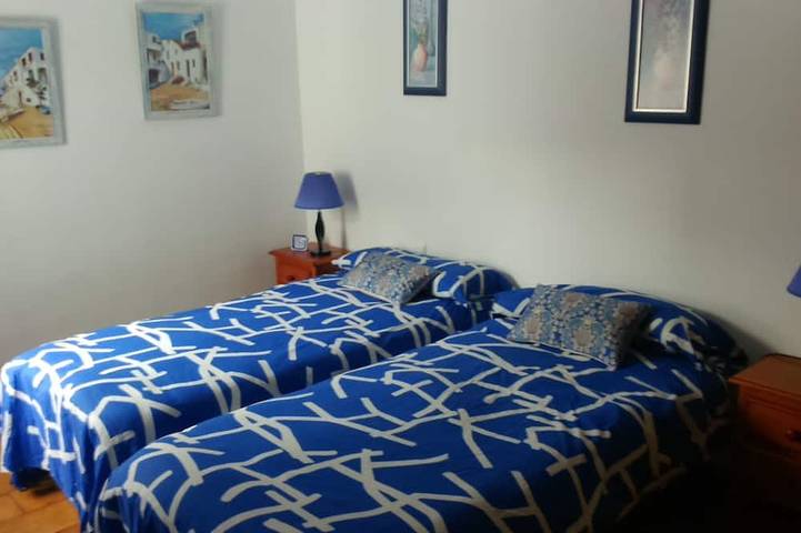 Ganze Wohnung, Penthouse mit Blick auf das Mittelmeer in Playa Carabeíllo, Nerja