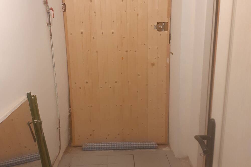 Entire apartment, Small rental close to town center in Cahors, Lot