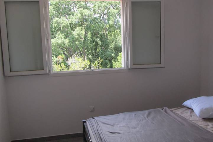 Location de vacances pour 6 personnes, avec terrasse et jardin dans Sainte-Lucie de Porto-Vecchio - 2