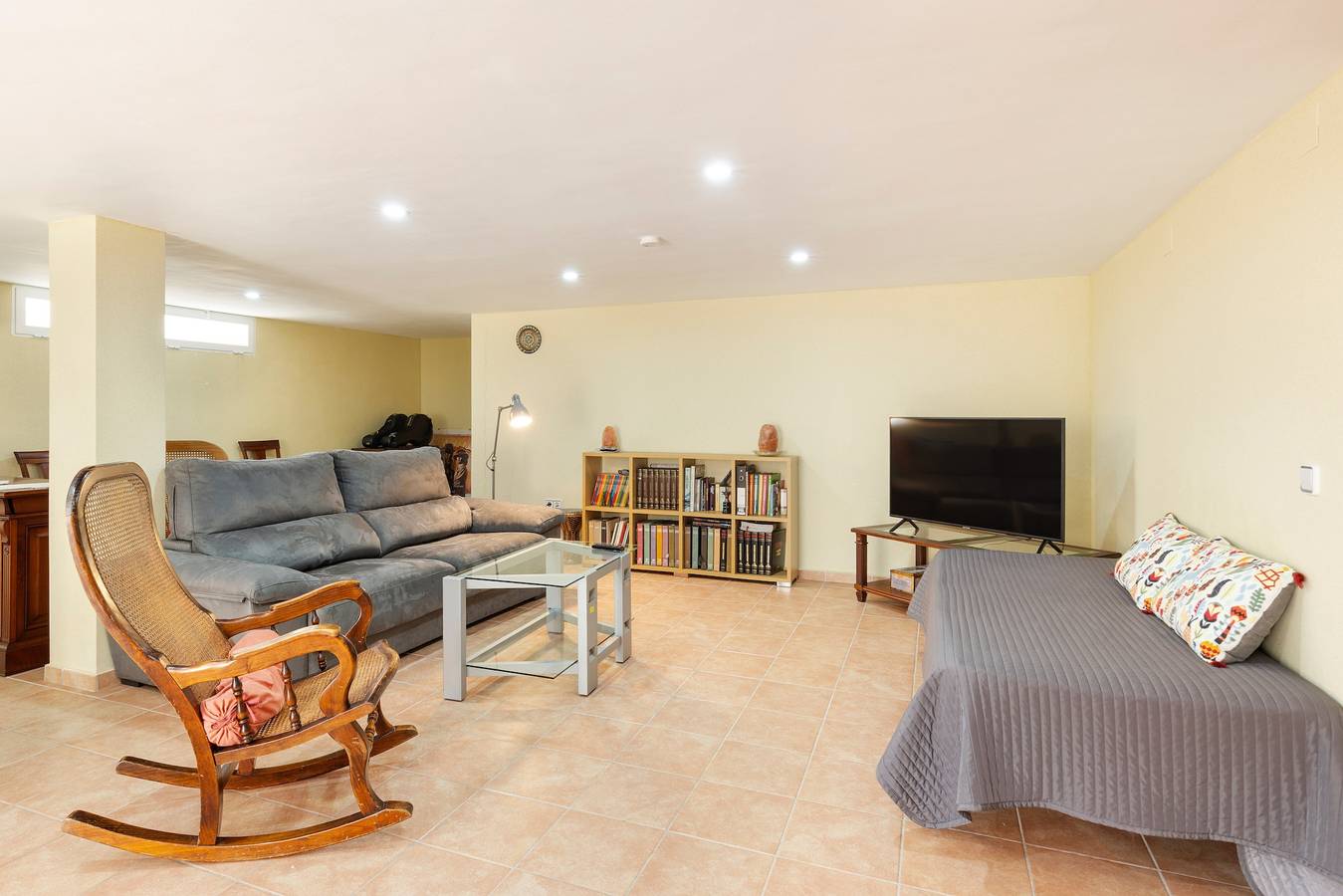 Ganze Wohnung, Souterrainwohnung im Chalet mit Gemeinschaftspool in El Pinar de San Gines, Cartagena