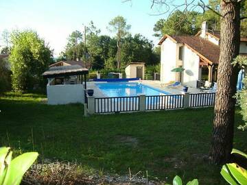 Gîte pour 8 personnes, avec terrasse et balcon/terrasse dans Beaumontois en Périgord