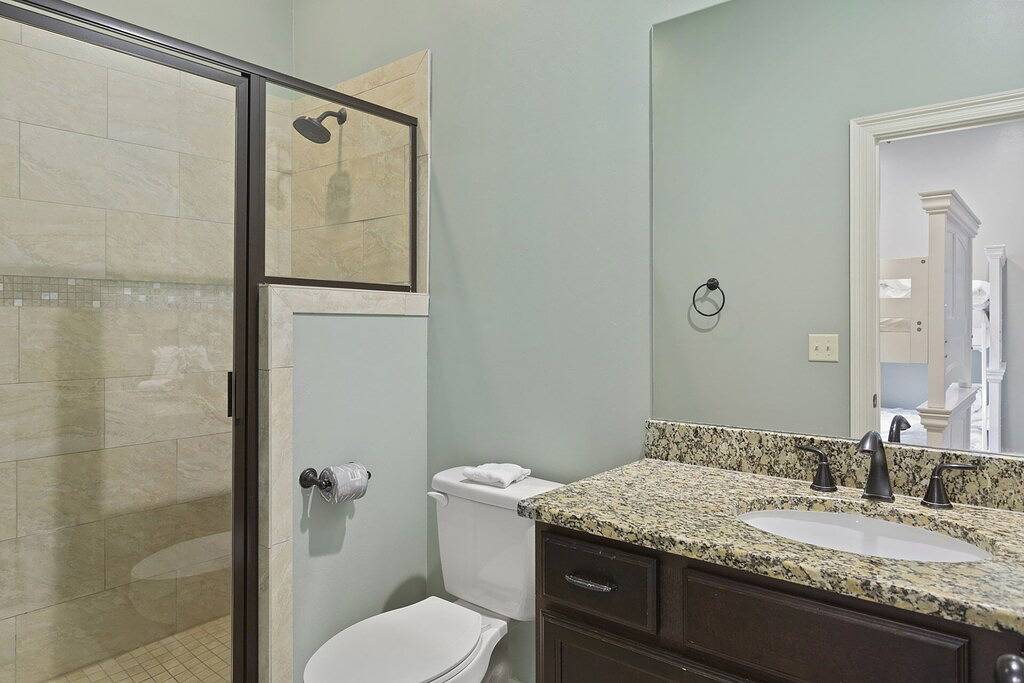 Vacation Home for 18 Guests in Destin, Emerald Coast