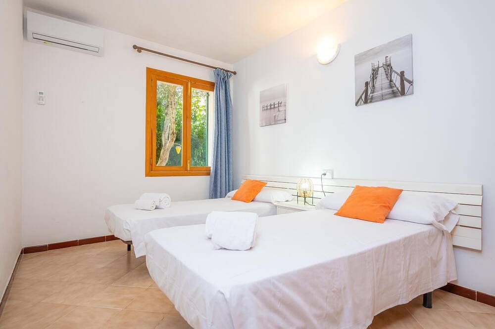 Can Blau (Portocristo) - Beautiful village house 10 minutes from the beach with free Wifi in Porto Cristo, Manacor