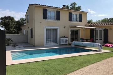 Cottage pour 6 personnes, avec terrasse et jardin à Montségur-sur-Lauzon