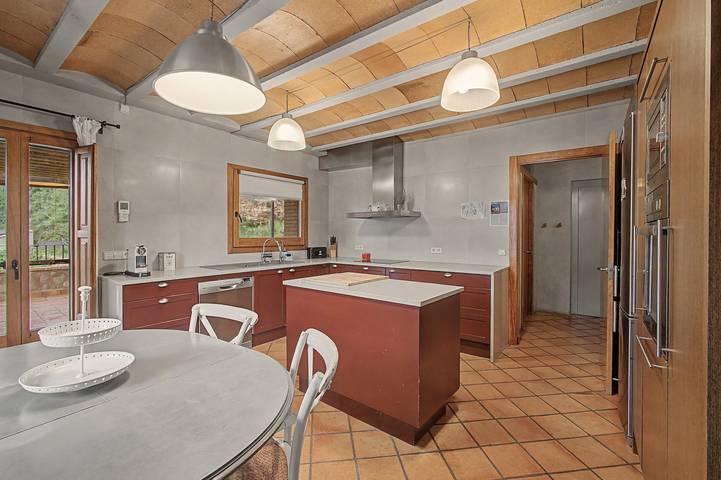 Vacation Home 'Masia Els Nocs' with Mountain Views, Wi-Fi, and Air Conditioning in Jorba, Barcelona Inland