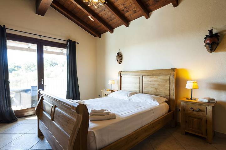 Location de vacances pour 8 personnes, avec jardin à Castiadas - 2