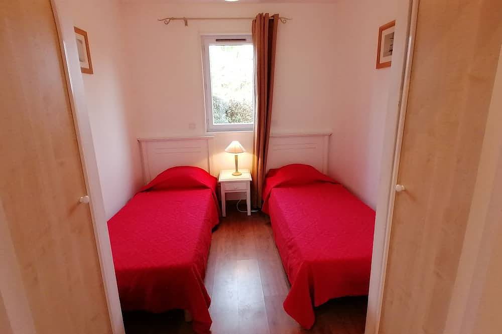 House 4 persons, swimming pool, wifi - rental possible from Sunday to Sunday in Parentis-en-Born, Côte d’Argent