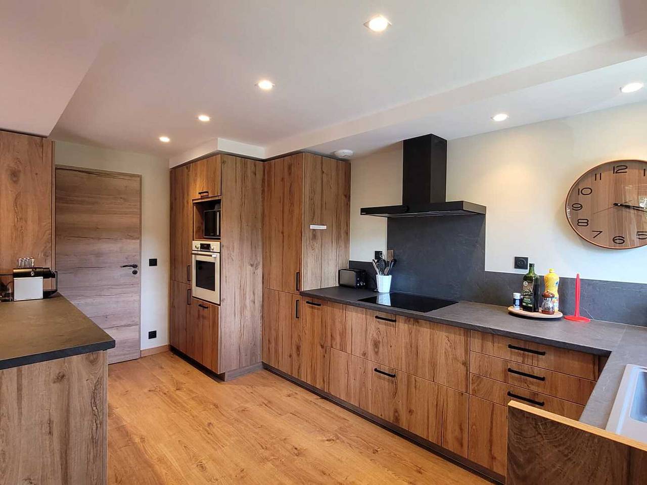 Renoviertes Familienchalet, zentrumsnah, 12 Personen, Parkplatz, Wifi in Les Gets, Les Portes du Soleil